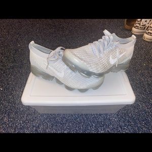 Nike Vapor Max white shoes WILLING TO NEGOTIATE